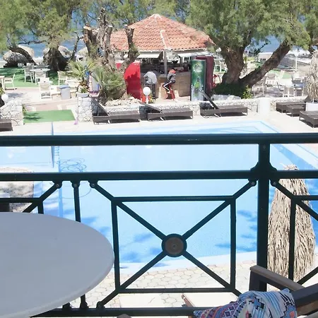 Aparthotel Troulakis 2*