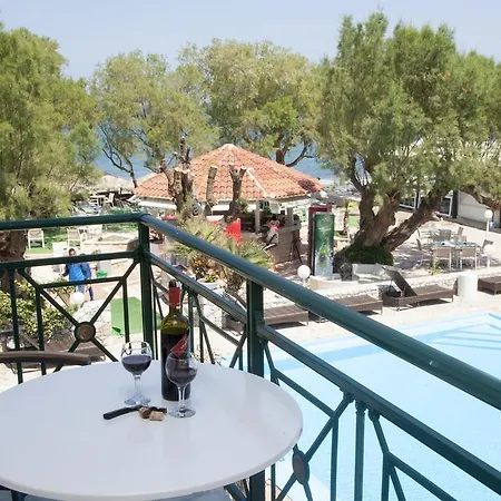 Aparthotel Troulakis 2*