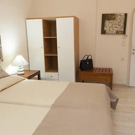 Aparthotel Troulakis Agia Marina