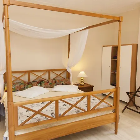 Aparthotel Troulakis Agia Marina